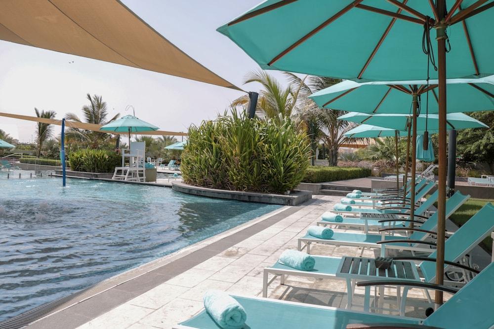 Bay La Sun Hotel And Marina - Emaar King Abdullah Economic City Exterior photo The swimming pool at the resort