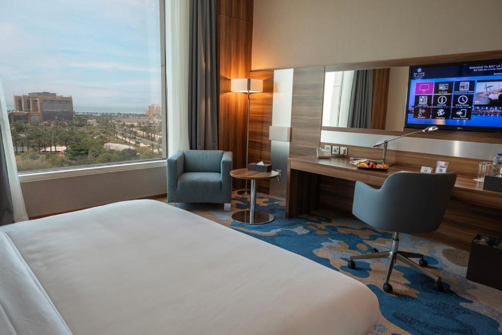 Bay La Sun Hotel And Marina - Emaar King Abdullah Economic City Exterior photo A room at the hotel