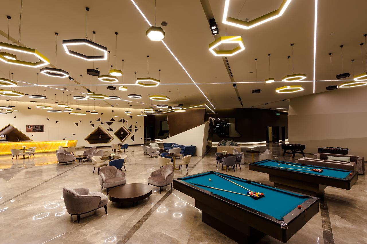 Bay La Sun Hotel And Marina - Emaar King Abdullah Economic City Exterior photo The lounge at the airport